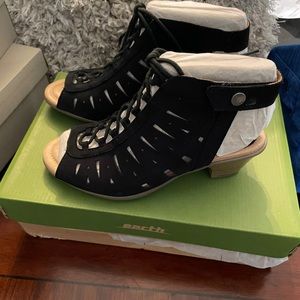 NWOT Shoes